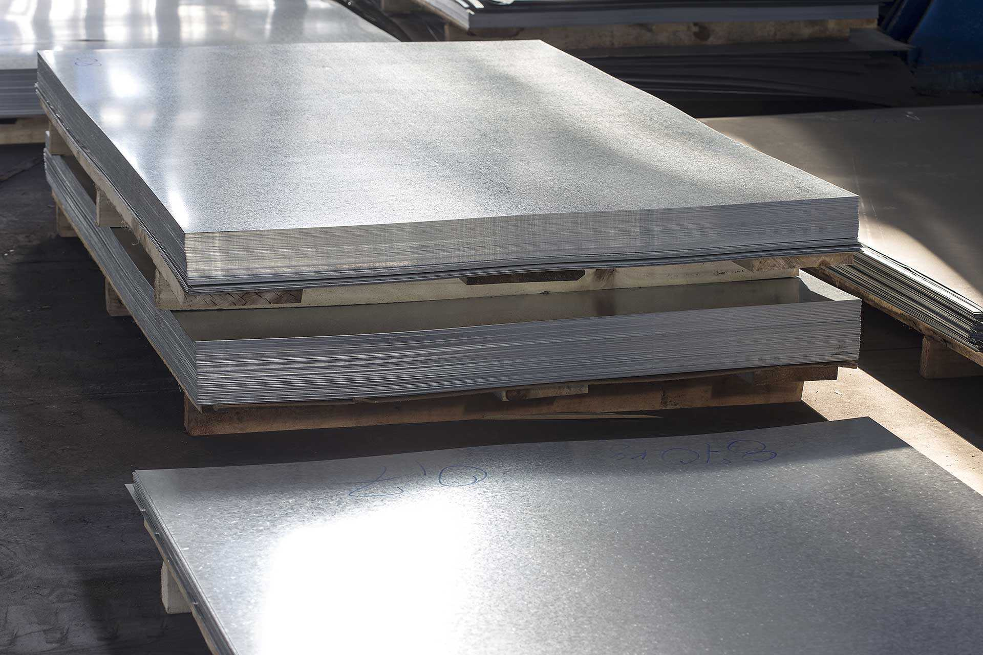 Aluminum zinc steel plate